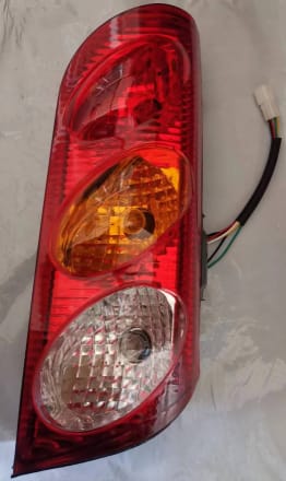 FAROL TRAS DONG FENG RH 