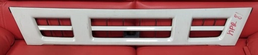[8-97581-826-2] PARRILLA ISUZU NPR 05/07